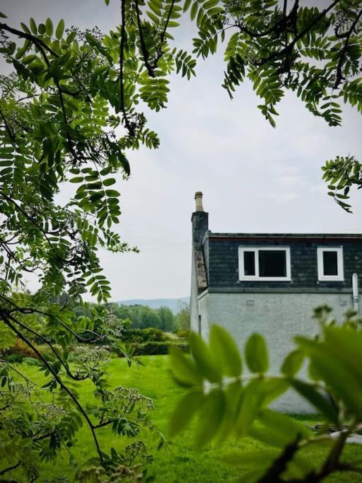 Cosy Country House In Deeside Finzean 객실 사진