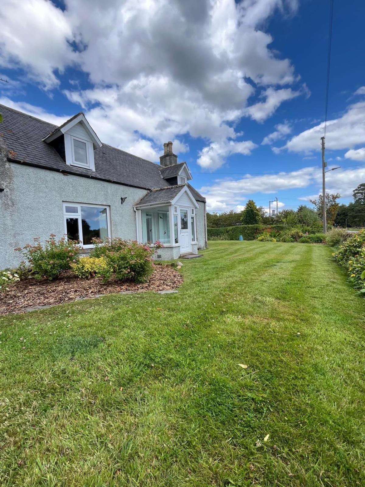 Cosy Country House In Deeside Finzean 외부 사진